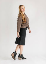 Laden Sie das Bild in den Galerie-Viewer, Jeansrock Midirock Schwarz 66cm