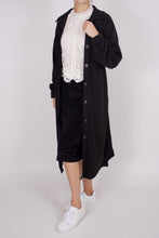 Laden Sie das Bild in den Galerie-Viewer, Cord Blusenkleid Midikleid Schwarz