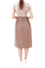 Laden Sie das Bild in den Galerie-Viewer, Midikleid mit Animalprint