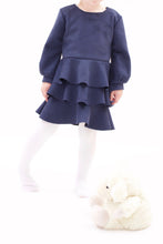 Laden Sie das Bild in den Galerie-Viewer, Rüschenkleid Marineblau
