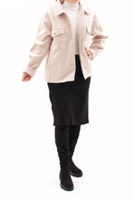 Laden Sie das Bild in den Galerie-Viewer, Hemdjacke Shacket Übergangsjacke Oversize